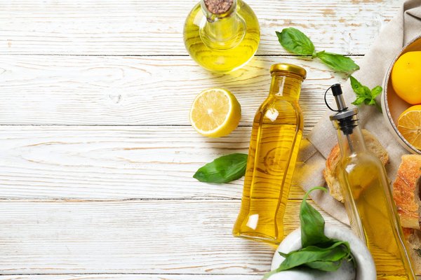 Can You Prepare a Gourmet Rosemary Lamb Shank with a Red Wine Jus?